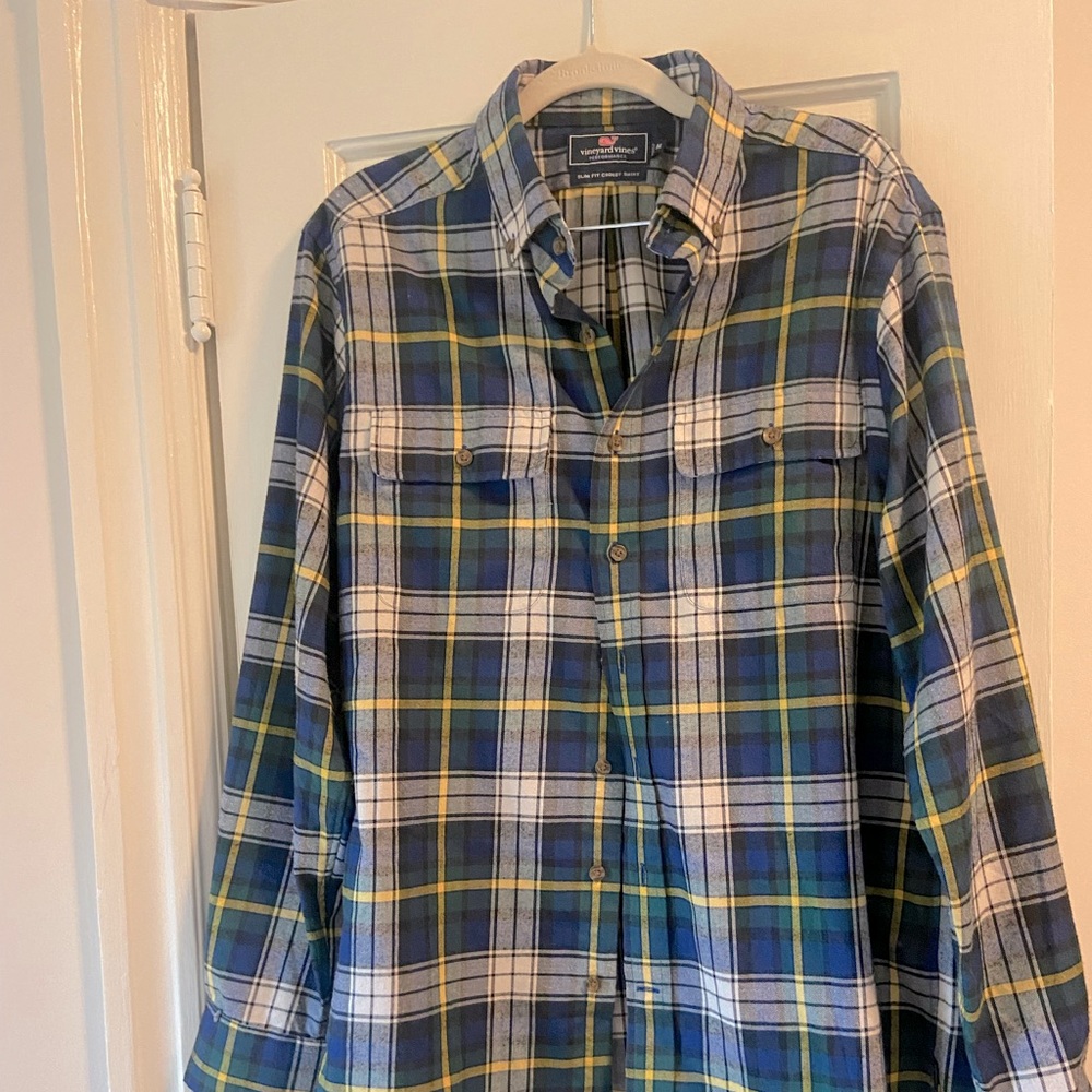 Vineyard Vines Men’s Slim Fit Crosby Performance Plaid Flannel.